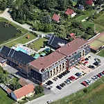 Orea Panorama Moravsky Kras Hotel 4*