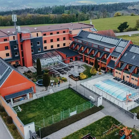 Hotel Orea Panorama Moravsky Kras 4*