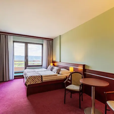 Hotel Orea Resort Panorama Moravsky Kras 4*