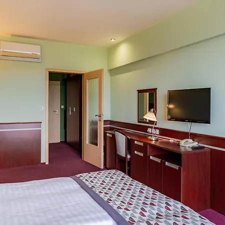 Orea Resort Panorama Moravsky Kras 4* Blansko