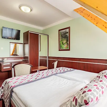 Orea Resort Panorama Moravsky Kras Hotel 4*