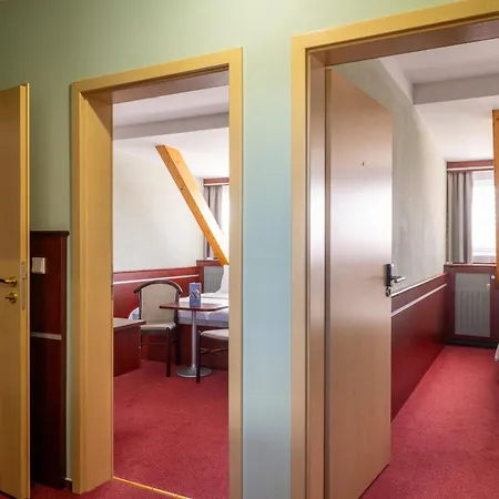 Hotel Orea Panorama Moravsky Kras 4*