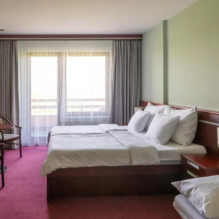 Hotel Orea Panorama Moravsky Kras 4*