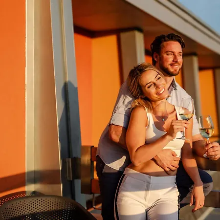 Hotell Orea Panorama Moravsky Kras 4*