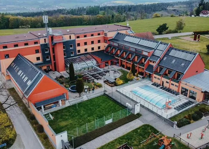 Otel Orea Panorama Moravsky Kras 4*